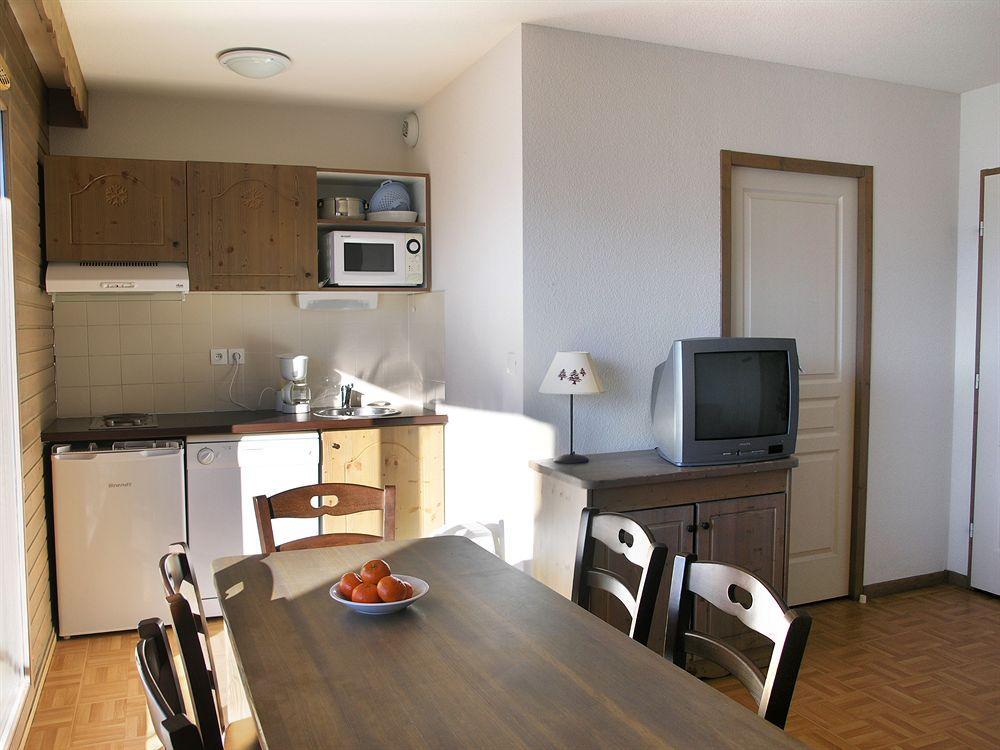 Ecrin Des Neiges Aparthotel Chamrousse Ngoại thất bức ảnh