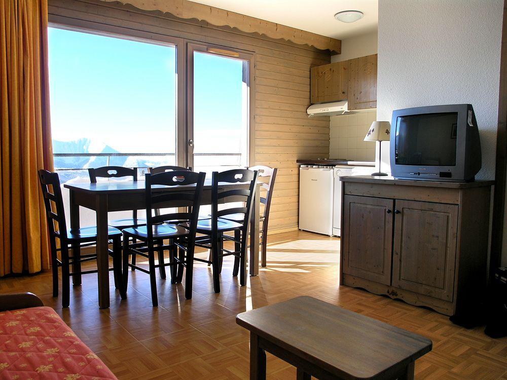 Ecrin Des Neiges Aparthotel Chamrousse Ngoại thất bức ảnh