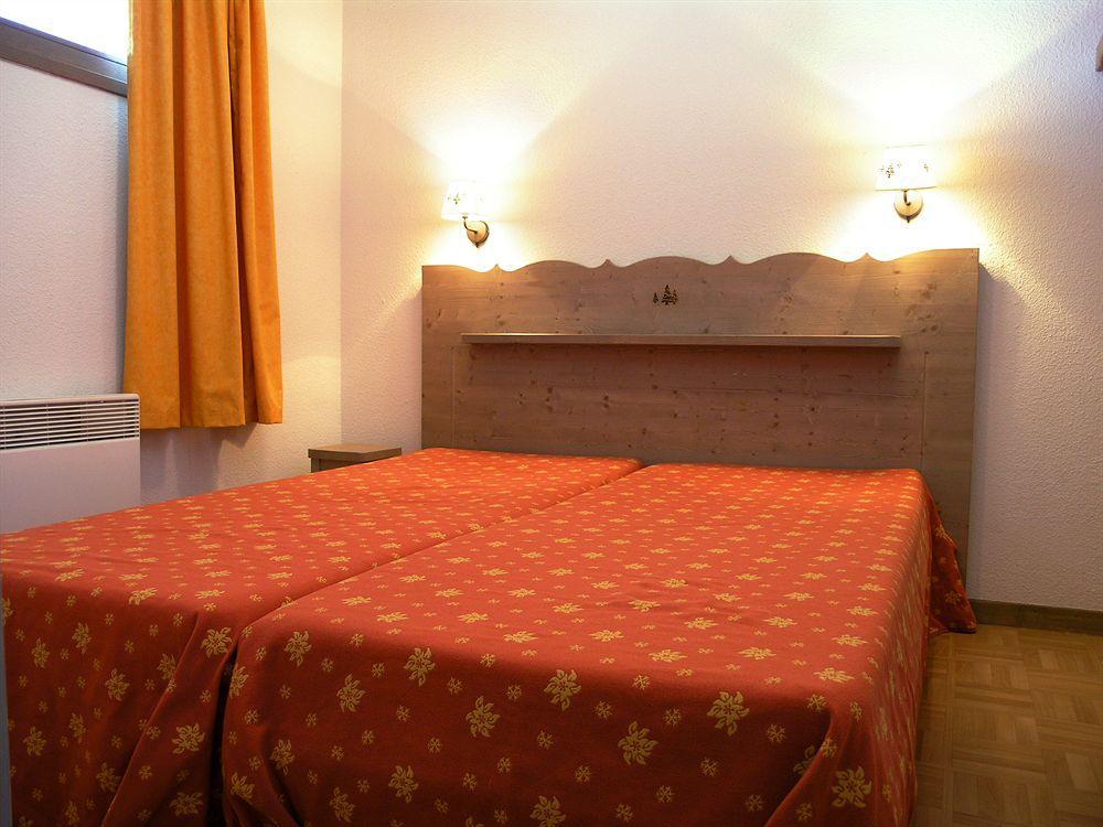 Ecrin Des Neiges Aparthotel Chamrousse Ngoại thất bức ảnh